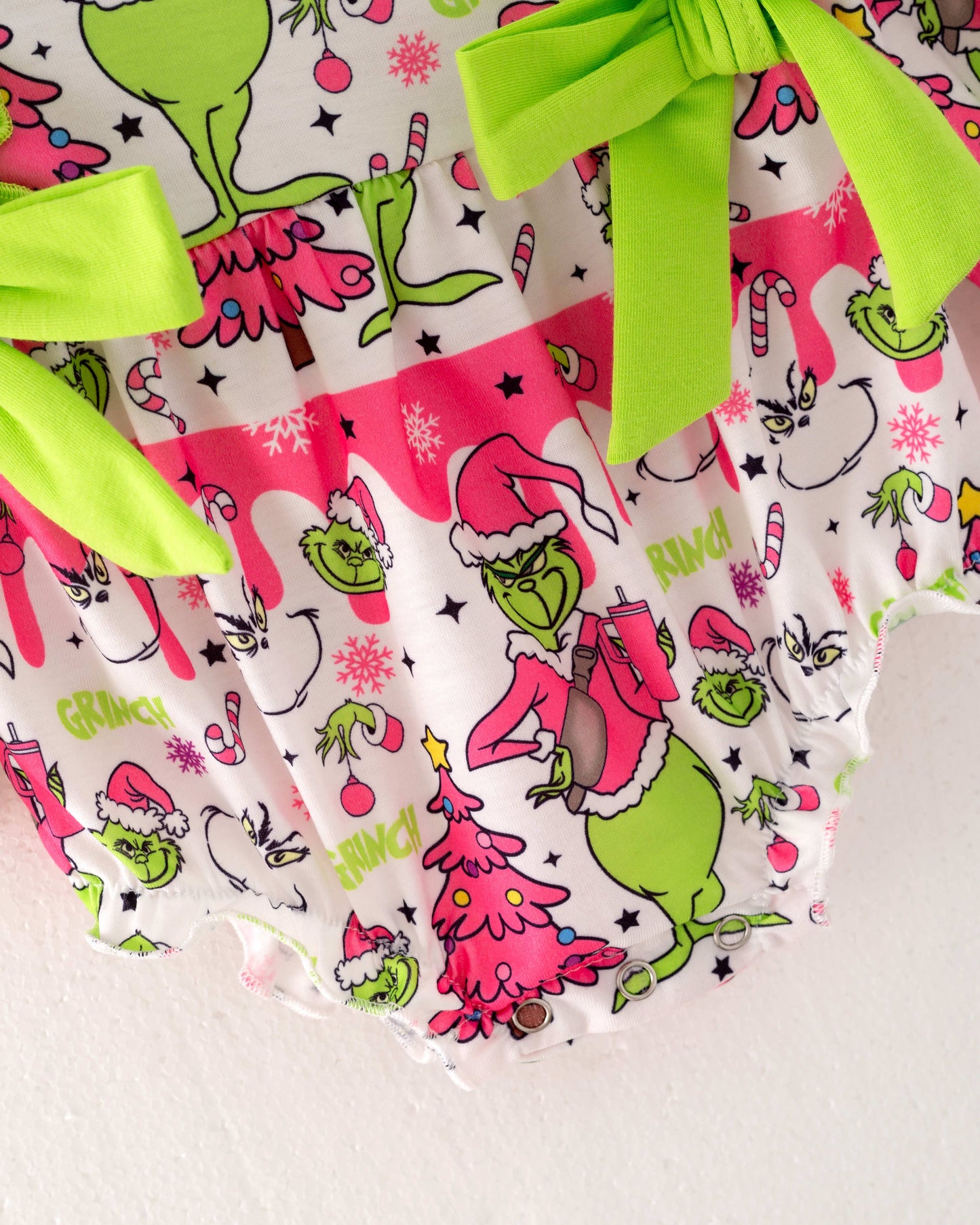 Grinch Ruffle Bubble