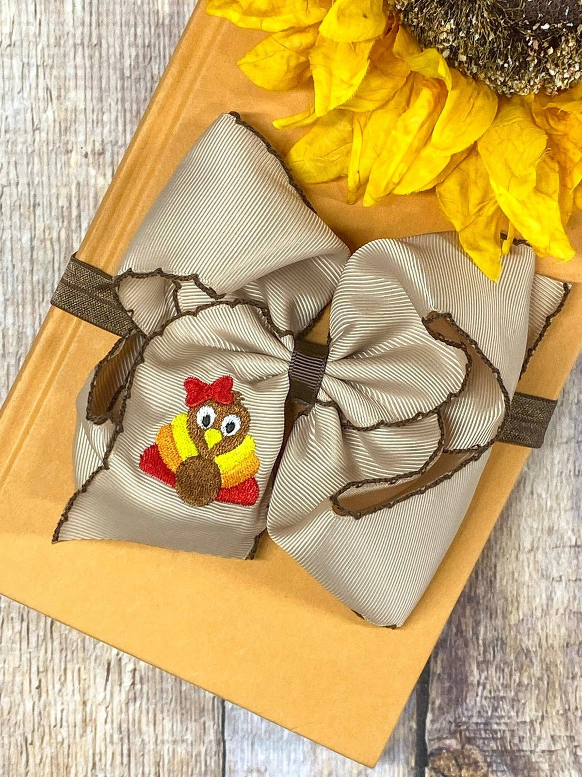 Turkey Embroidered Moonstitch Bow