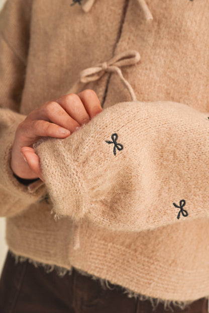 TWEEN KIDS GIRLS BOW EMBROIDERY SWEATER  (7-14)